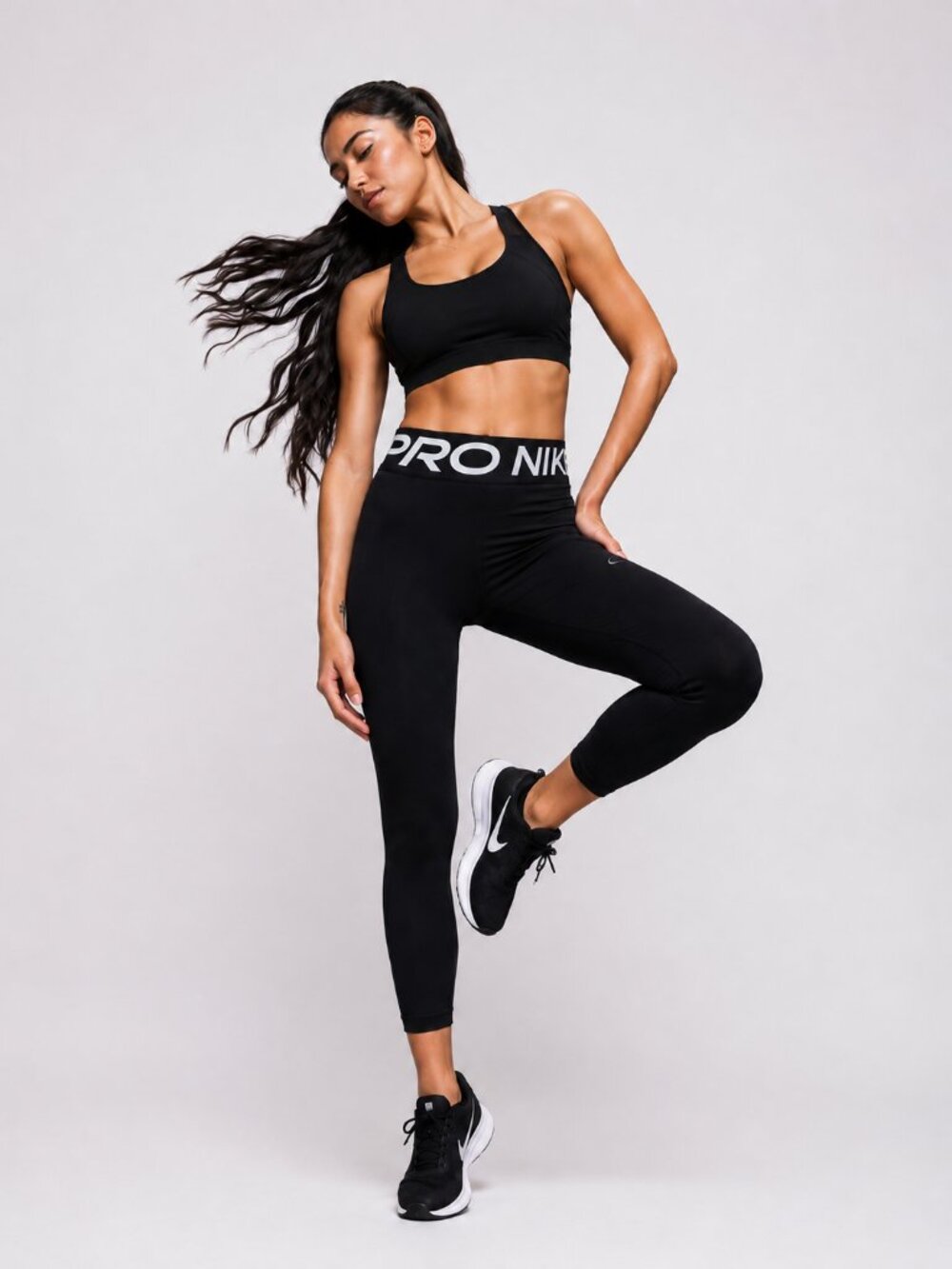 Nike Pro 365 Women's Mid-Rise Cropped Mesh Panel Black Leggings – Size XS